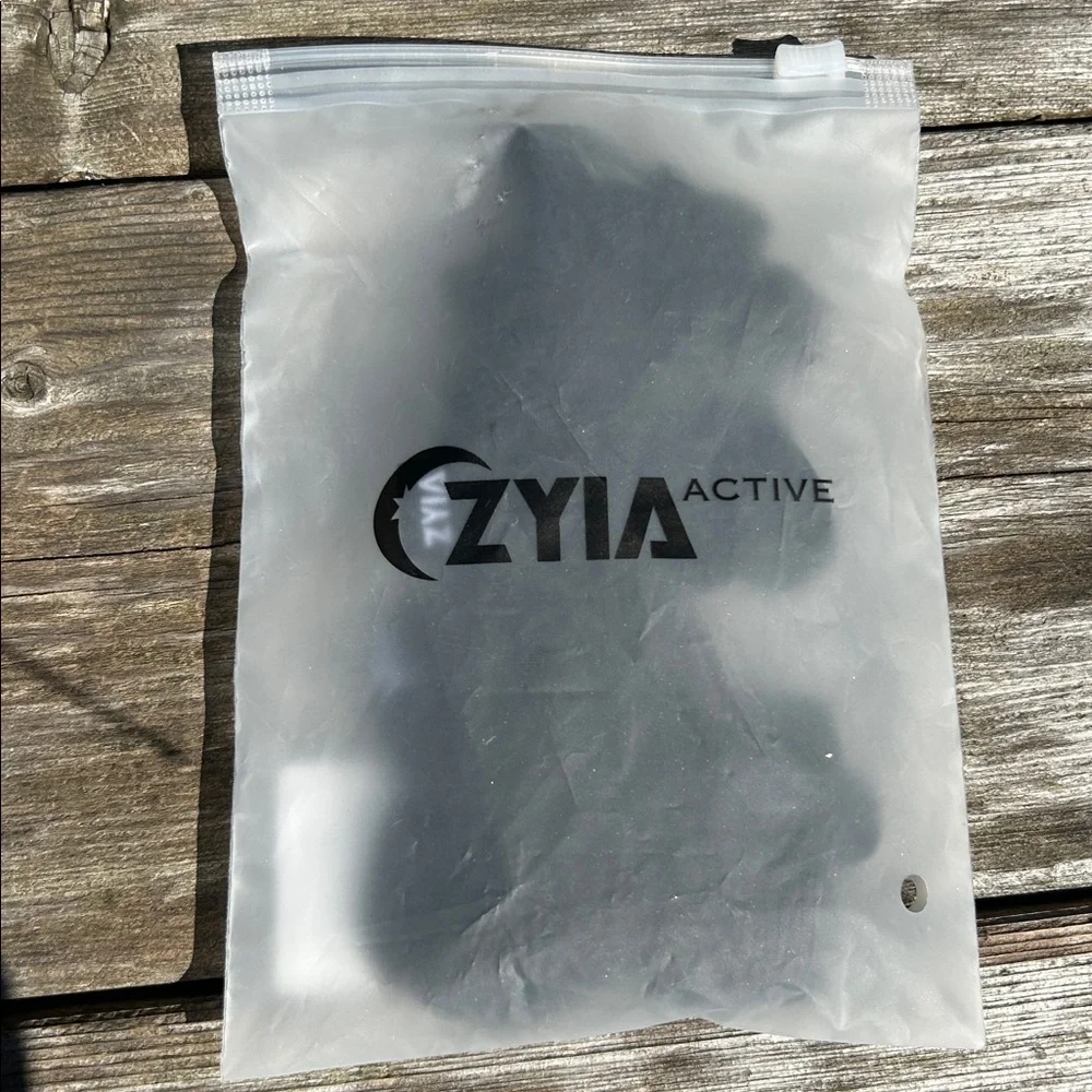 ZYIA Active Black Reve Scrunchie (2 Pack)  Item #2266 New in bag!